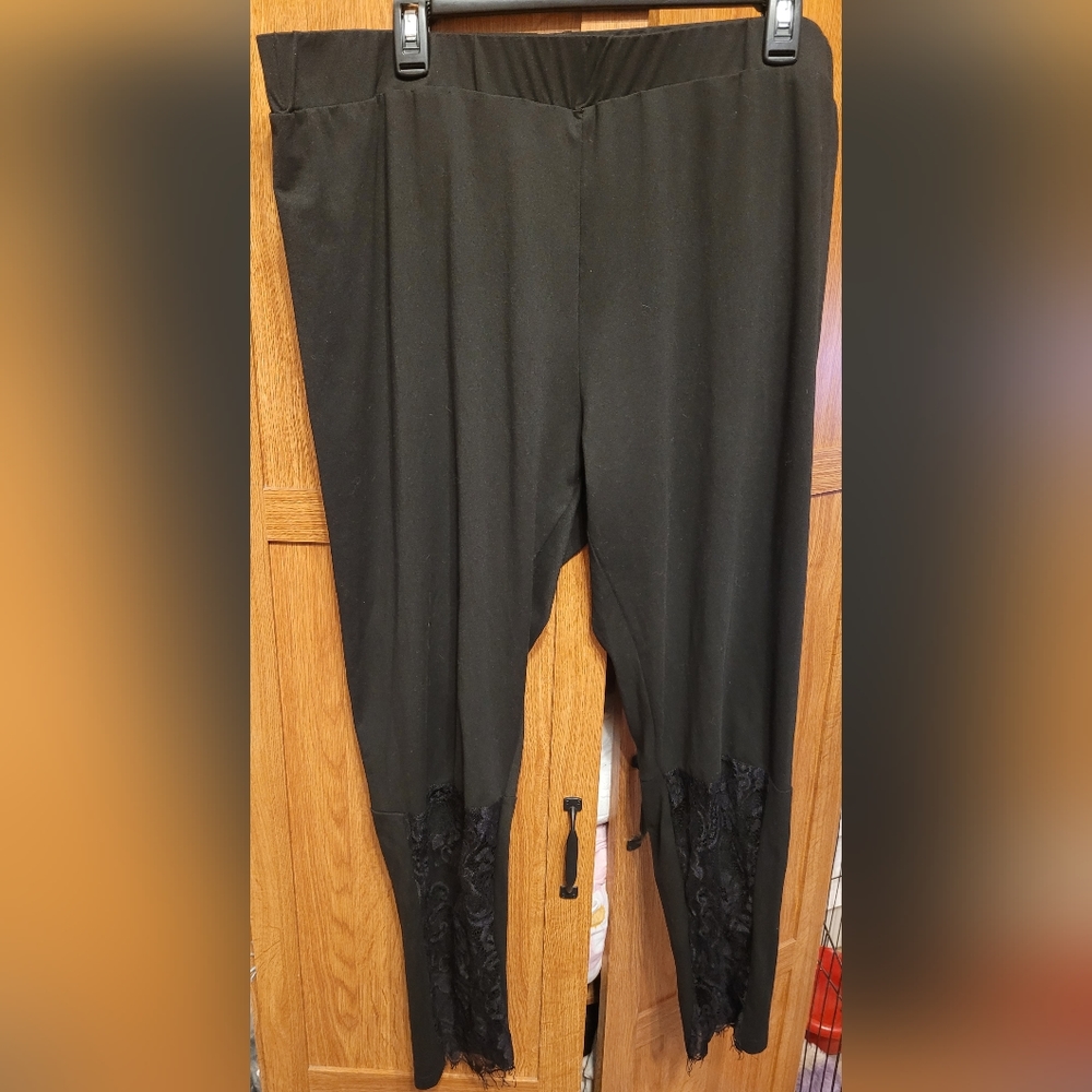 Shein 4xl usa 18-20 lace bottom black leggings